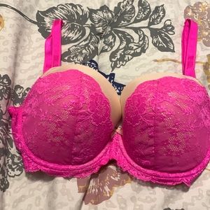 Pink and tan Victoria’s Secret lightly worn bro. Size 36 DD